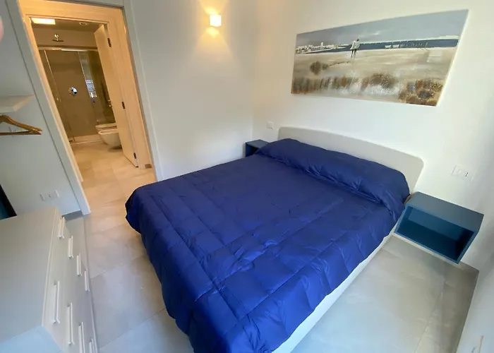 Luxury Blue Paradise アパート アラッシオ