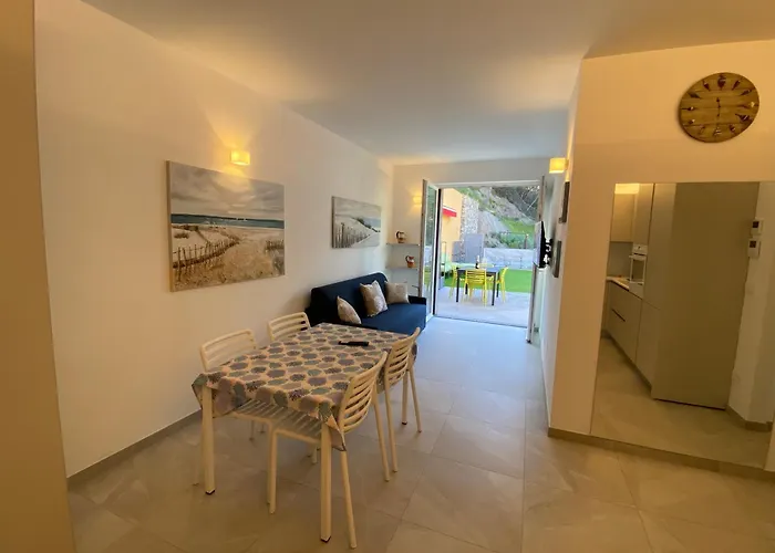 Luxury Blue Paradise アラッシオ