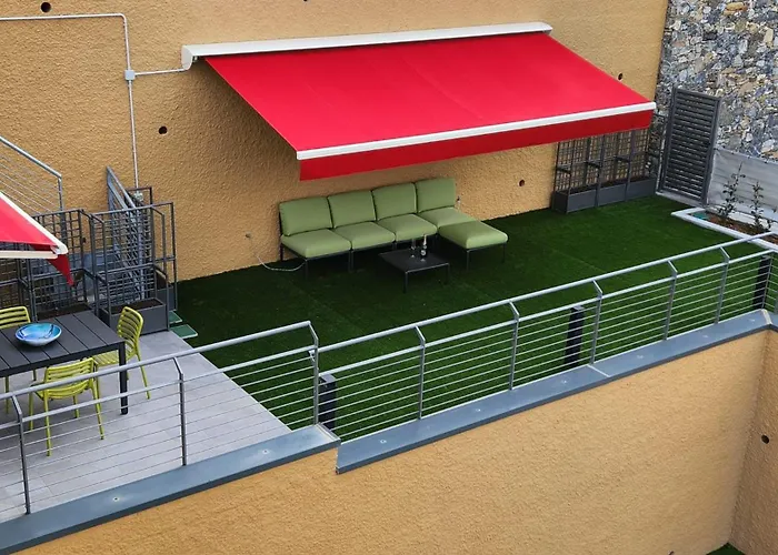 アパート Luxury Blue Paradise アラッシオ