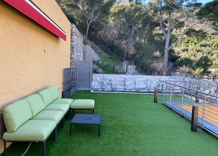 アパート Luxury Blue Paradise アラッシオ