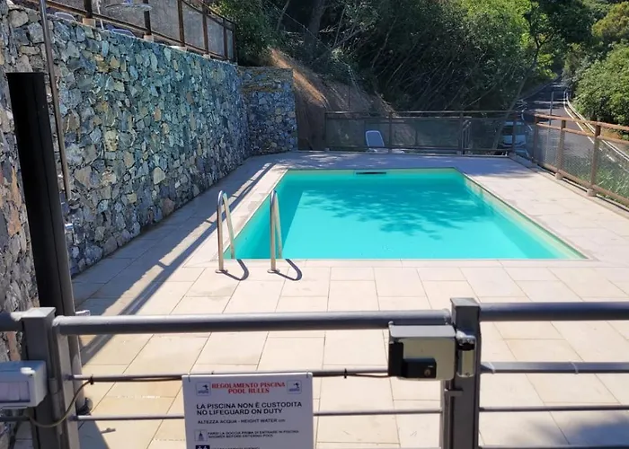 Luxury Blue Paradise アパート